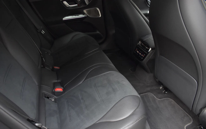 Mercedes-Benz EQE cena 299900 przebieg: 27200, rok produkcji 2022 z Działdowo małe 352